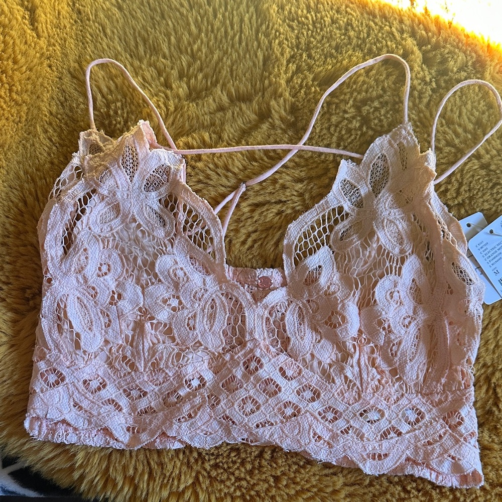 Floral Lace Bandeau in Blush